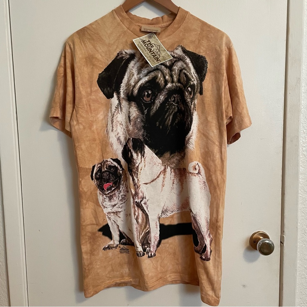 THE MOUNTAIN | Vintage Pug Dog Graphic T-Shirt New